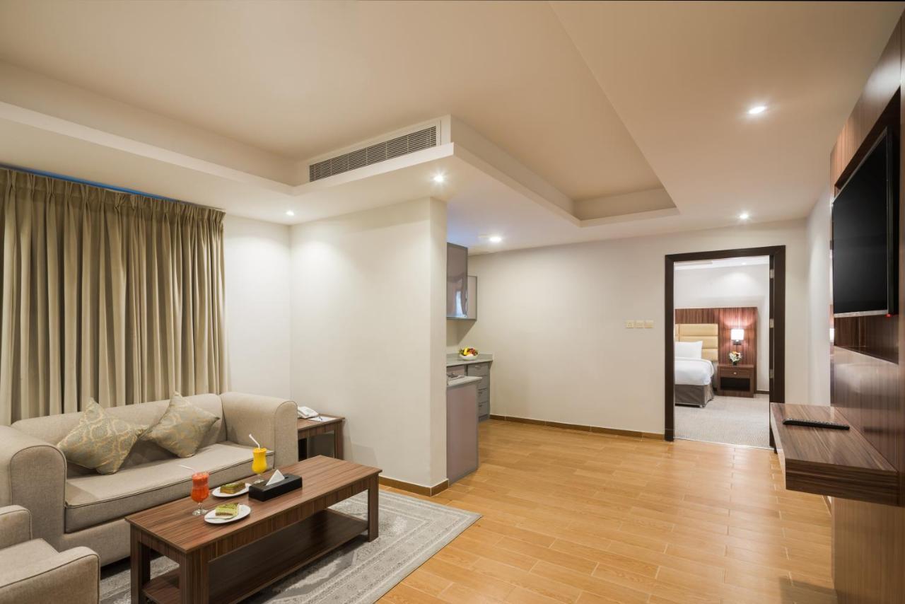 Myrtle Hotel Al Shohadaa ริยาดห์ ภายนอก รูปภาพ